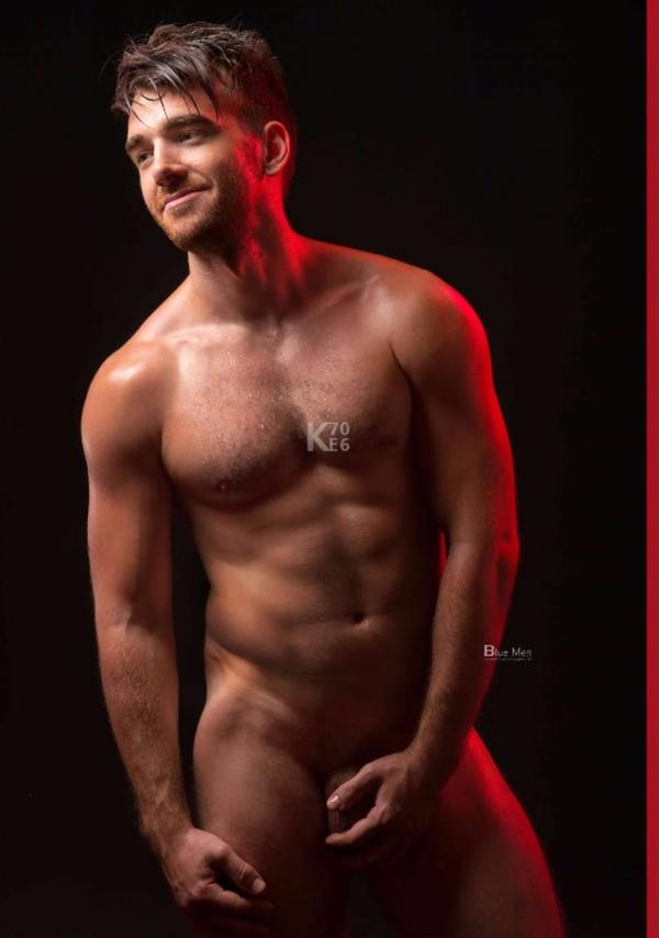 Whoseman-12-芬達Maxime譜出的異國情慾